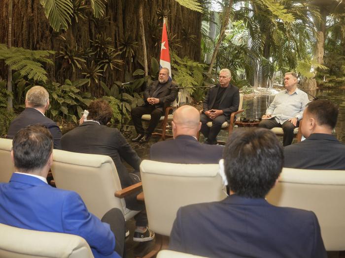 reunión con empresarios