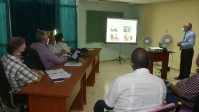  Laboratorio de Biología Molecular y del Centro de Toxicología y Biomédica en Santiago de Cuba
