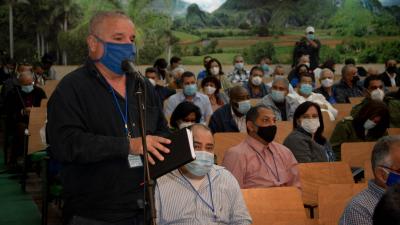  ER_15_REUNION_PINAR_DEL_RIO_x6ImoXc_display.jpg (438.2 KB)