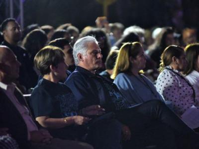 Asiste Díaz-Canel a clausura del coloquio Patria