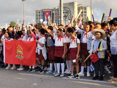 Recuerdan pioneros cubanos a José Martí