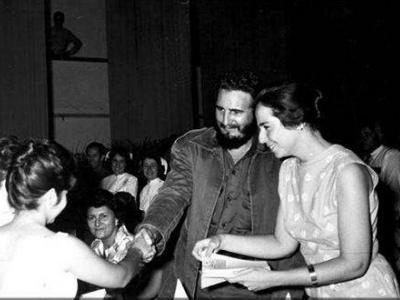 Fidel Castro: “La mujer de este pueblo es invencible”