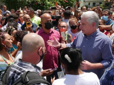 reunión con los primeros secretarios de los comités provinciales del Partido y del municipio especial Isla de la Juventud
