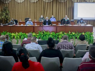 ER_04_SANTI_SPIRITUS_display.jpg (448.12 KB)