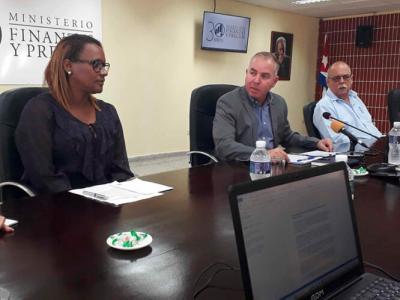 actualización de los precios minoristas de los combustibles