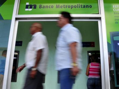 Medida por situación energética modifica horario de servicio en sucursales del Banco Metropolitano