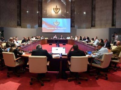 Las proyecciones de gobierno son la guía y ninguna institución puede estar ajena a ellas.