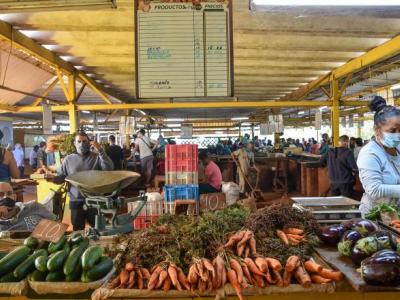 f0185313.jpg (83.15 KB)