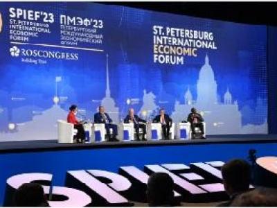 El Primer Ministro cubano participó en el 26to. Foro Económico Internacional de San Petersburgo.