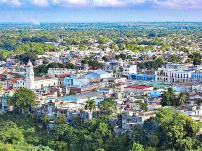 Visita gubernamental a Granma