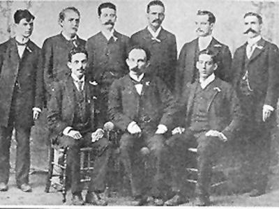 Un solo Partido para dirigir y hacer la Revolución