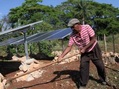 en Cuba la sostenibilidad agrícola con equipos de bombeo solar