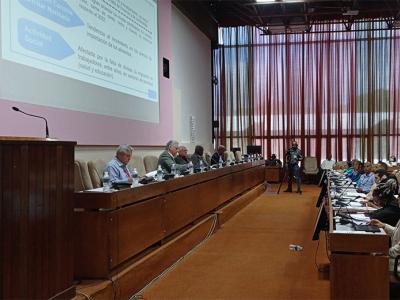 VII Pleno del PCC. Economía