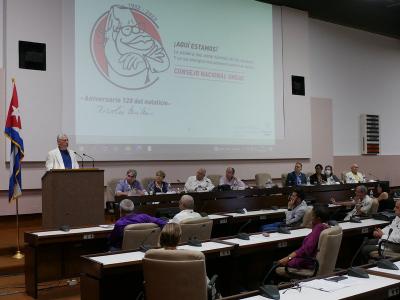 “¡Aquí estamos!”, han dicho los artistas e intelectuales de la Revolución