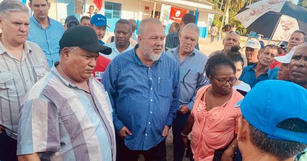 Visita Primer Ministro zonas afectadas por lluvias