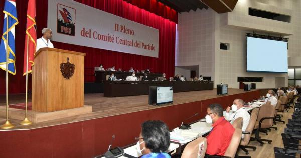 CUBA;PCC;ECONOMÍA