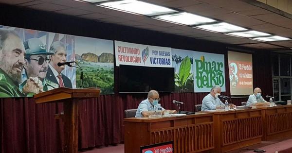 CUBA;8voCONGRESO