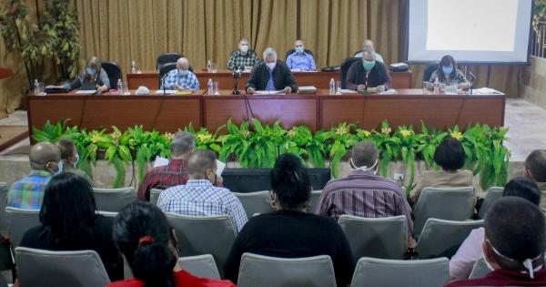  ER_04_SANTI_SPIRITUS_display.jpg (448.12 KB)