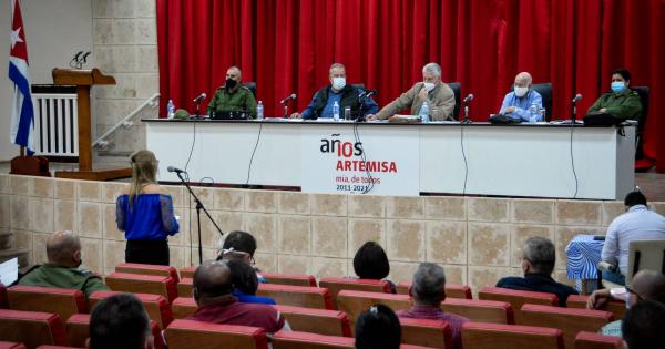 ER_09_ARTEMISA_display.jpg (440.62 KB)