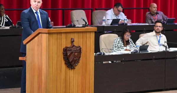 Ministro de Finanzas y Precios presentó ante los diputados el informe de liquidación del presupuesto estatal en 2023