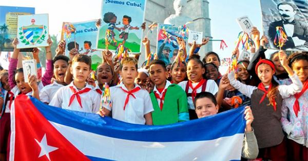 en Parlamento cubano política de atención a niños y jóvenes