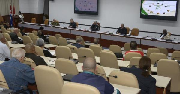 Proyecto Martí en reunión de empresario