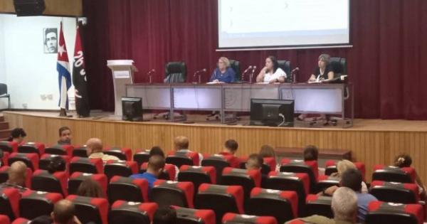 Actores económicos apuestan por la informatización de la sociedad