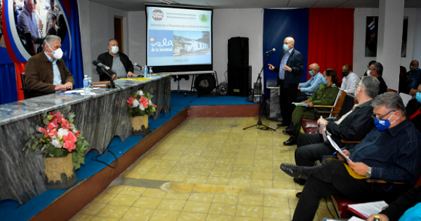 diaz-canel-visita-isla-580x386.png (427.22 KB)