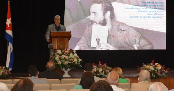 Palabra a los intelectuales
