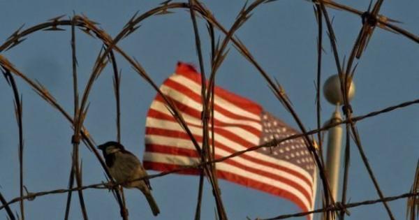 estados-unidos-base-naval-580x330.jpg (34.52 KB)