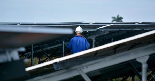 Sincronizado a la red nacional el segundo de 92 grandes parques solares fotovoltaicos