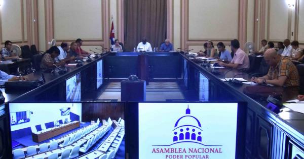 proceso de implementación de las transformaciones económicas y sociales