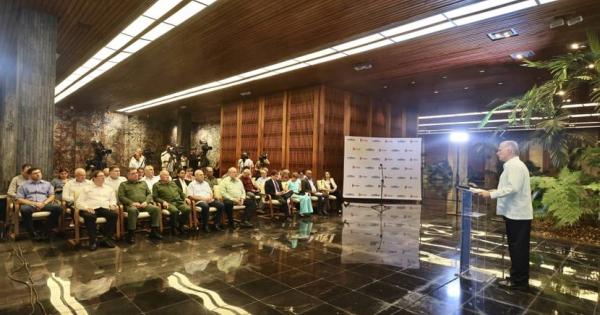 Comparecencia ante la prensa nacional, sobre la actualidad nacional e internacional, en el Palacio de la Revolución